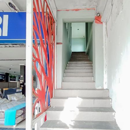 Reddoorz Syariah Near Q-Mall Banjarbaru Martapura  Buitenkant foto