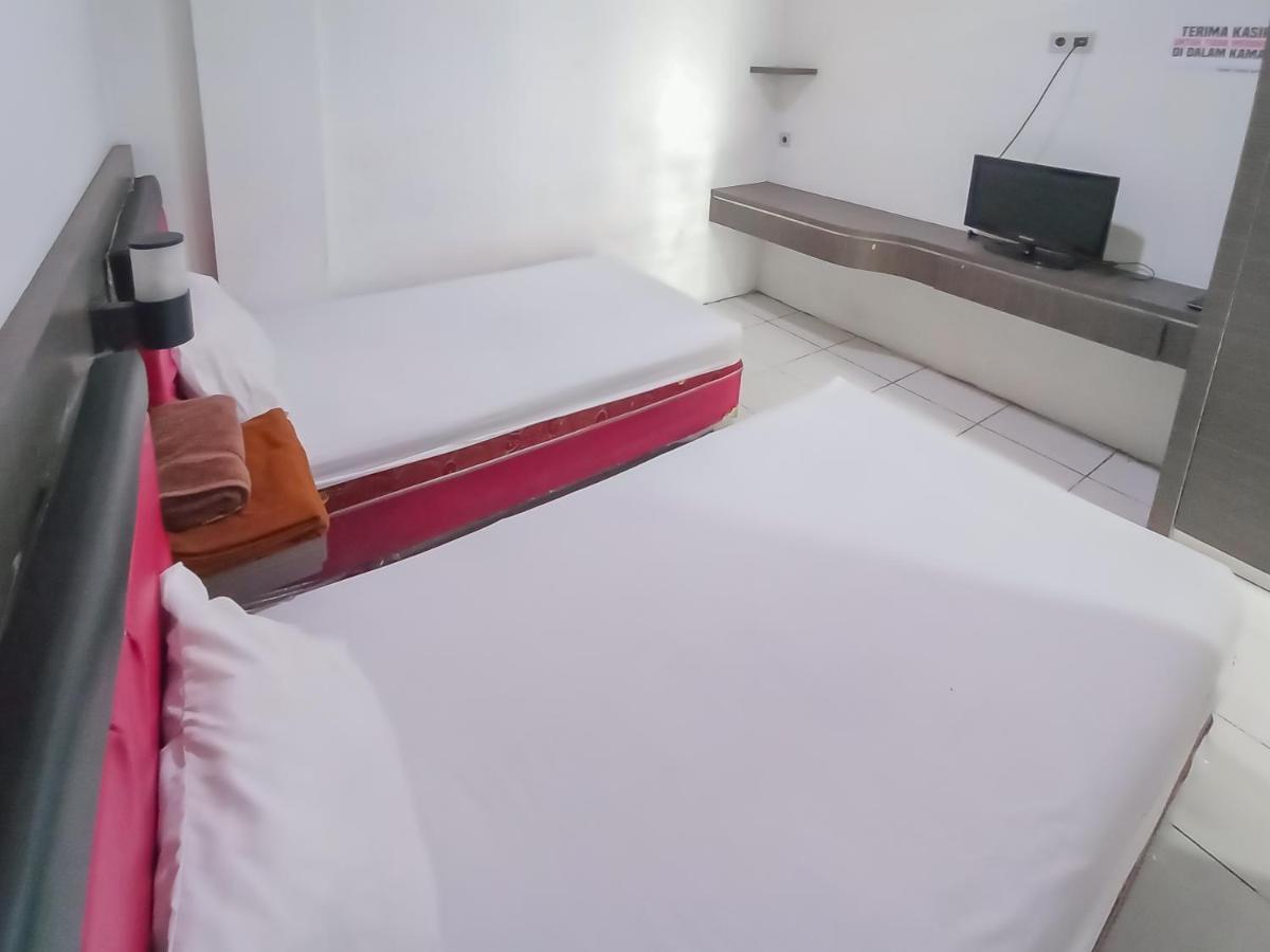 Reddoorz Syariah Near Q-Mall Banjarbaru Martapura  Buitenkant foto